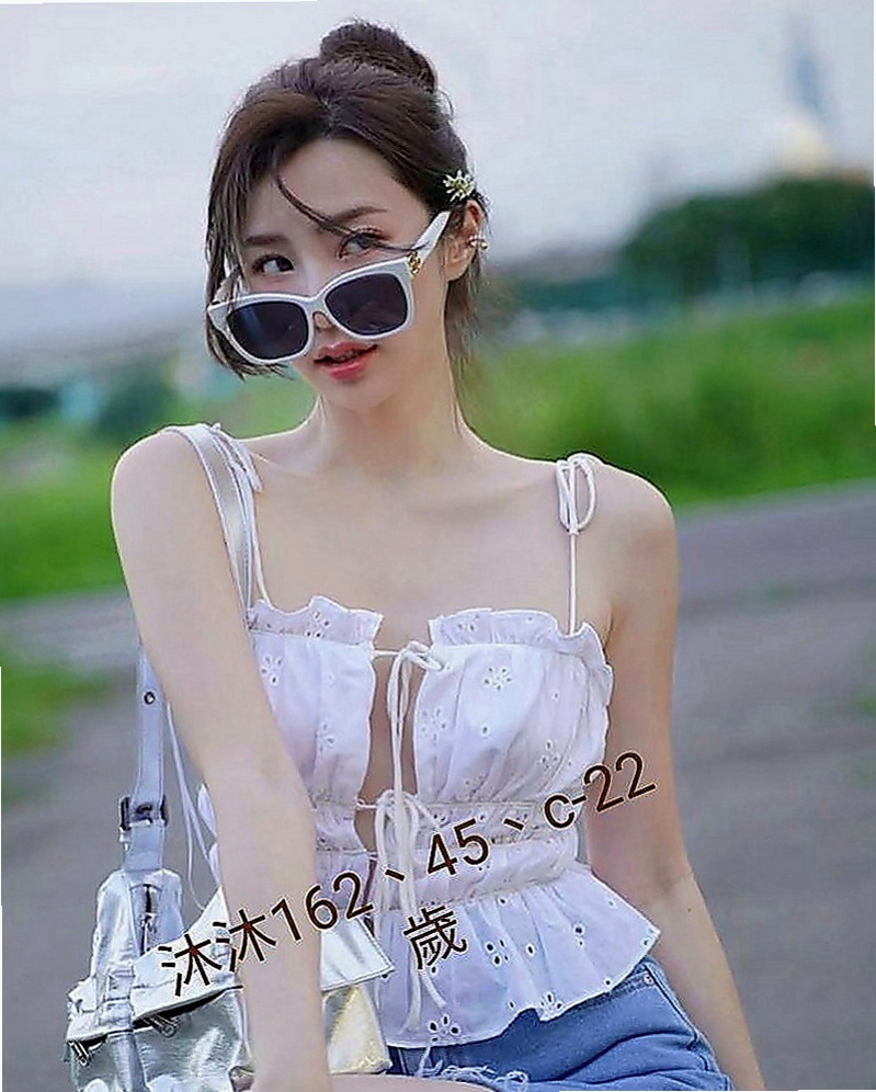 龍潭找女人：心蕾 |淫蕩騷妹|163cm|45kg|E罩杯|20歲|缺錢就下海 被內射墮胎也沒關係 有夾子夾自己奶頭 越暴力越激情