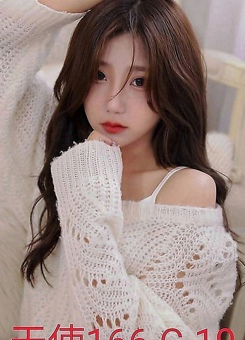 外埔找小姐：芷心 |空姐兼職|163cm|53kg|E罩杯|20歲|熱情主動 就像是在和女優做愛一樣的感覺   床上乖巧型的 很放得開不拘束也很好聊天