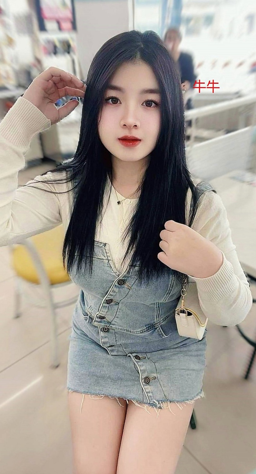 基隆外約茶|好茶：陳萱 |嫩模|167cm|43kg|E罩杯|19歲|!服務：顏射 喇舌 鴛鴦浴 殘疾澡 奶式按摩 奶炮